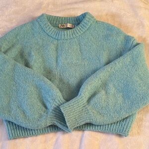 Zara Women's Light Blue Crew Neck Sweater